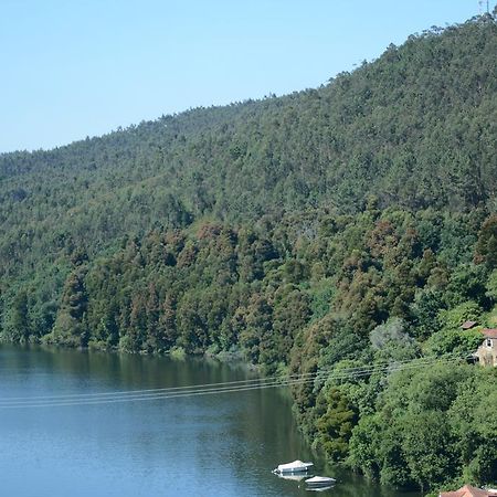 Figurino Do Douro Hotel Melres ภายนอก รูปภาพ