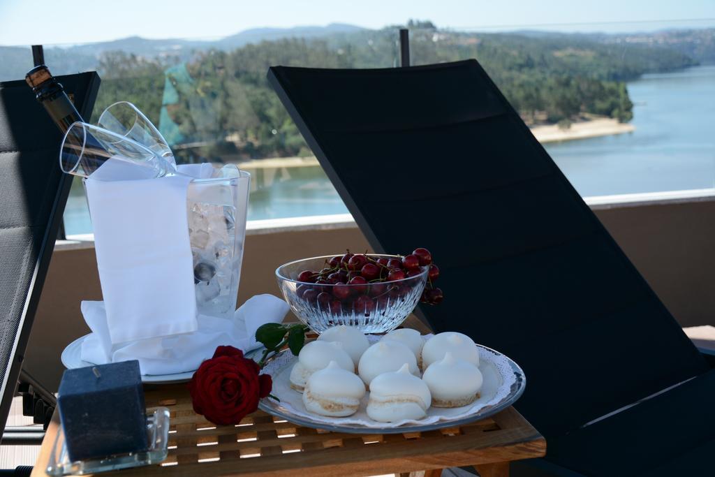 Figurino Do Douro Hotel Melres ภายนอก รูปภาพ